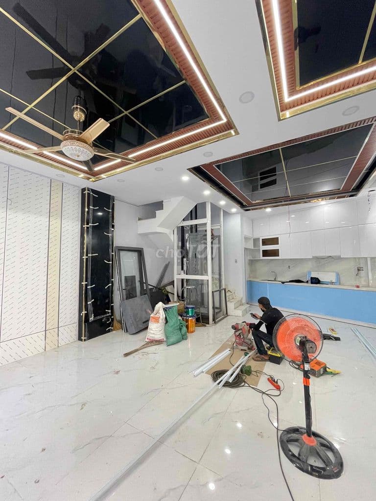 NHÀ PHỐ XÂY DỰNG MỚI CÓ THANG MÁY - ĐƯỜNG THÔNG 8M 2279 HUỲNH TẤN PHÁT - Ảnh 3