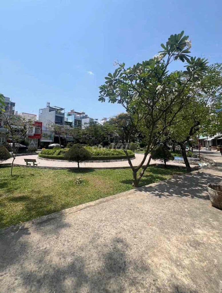 Bán nhà căn đôi mặt tiền đường đối diện công viên kdc Bìn - Ảnh 3
