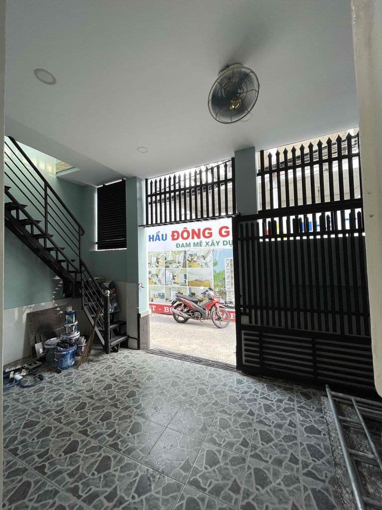 NHÀ ĐẸP 2 TẦNG HẺM VF3 1sẹt NGAY LÃ XUÂN OAI GẦN LÊ VĂN VIỆT - Ảnh 3
