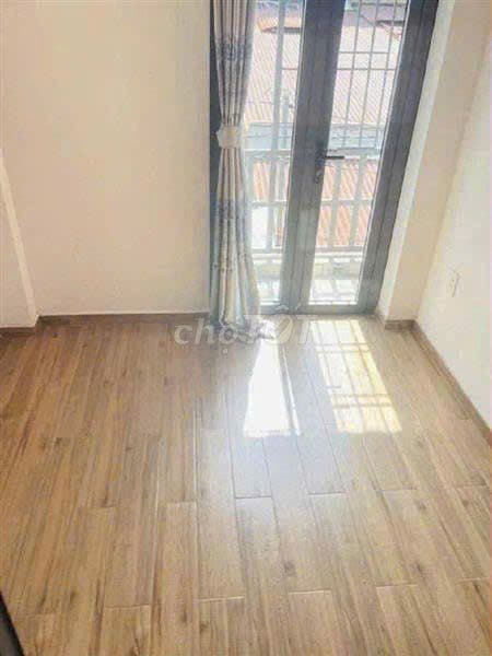 Gò Vấp - 1 Tỷ 75 - Sổ hồng riêng- 3 tầng- 2 PN- 3 wc, hẻm 2.5m - Ảnh 2