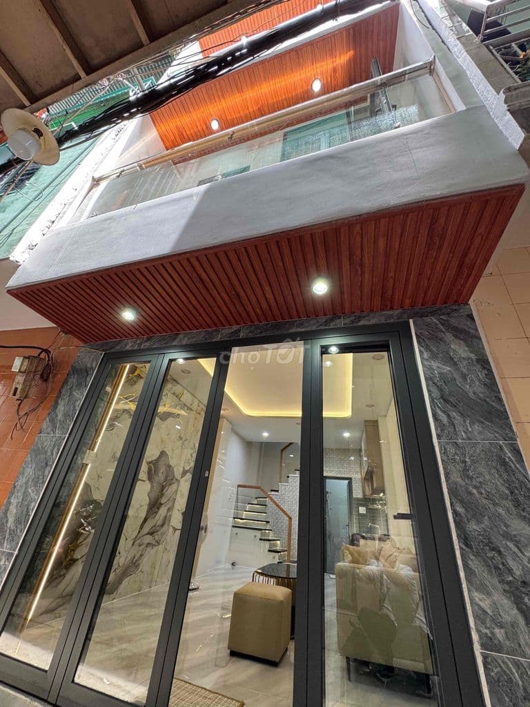 Nhà mới 80m2 Sd - Sát mặt tiền - Đầm Sen Quận 11 - 4.x tỷ