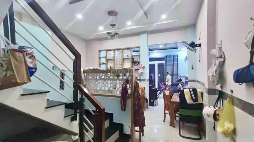 HẺM 5M - DT: 5,6M X 16M - ĐÚC 2 LẦU 4PN GẦN AEON TÂN PHÚ NGỘP GẦN 4 TỶ - Ảnh 2