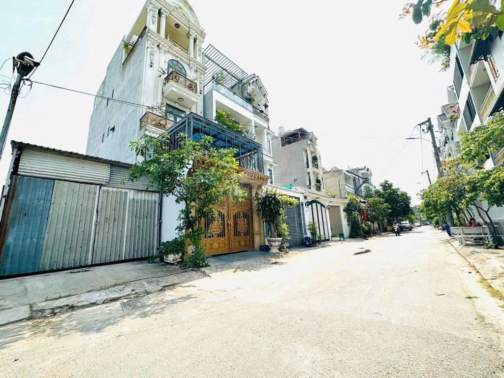 Bán lô đất mặt tiền 73.68tr/m2 - đất ở xây dựng cao, làm văn phòng