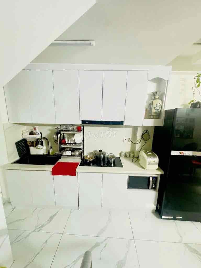 Nhà đẹp hẻm 1/ Đoàn Văn Bơ – Sát chợ Xóm Chiếu, vị trí cực kỳ đắc địa