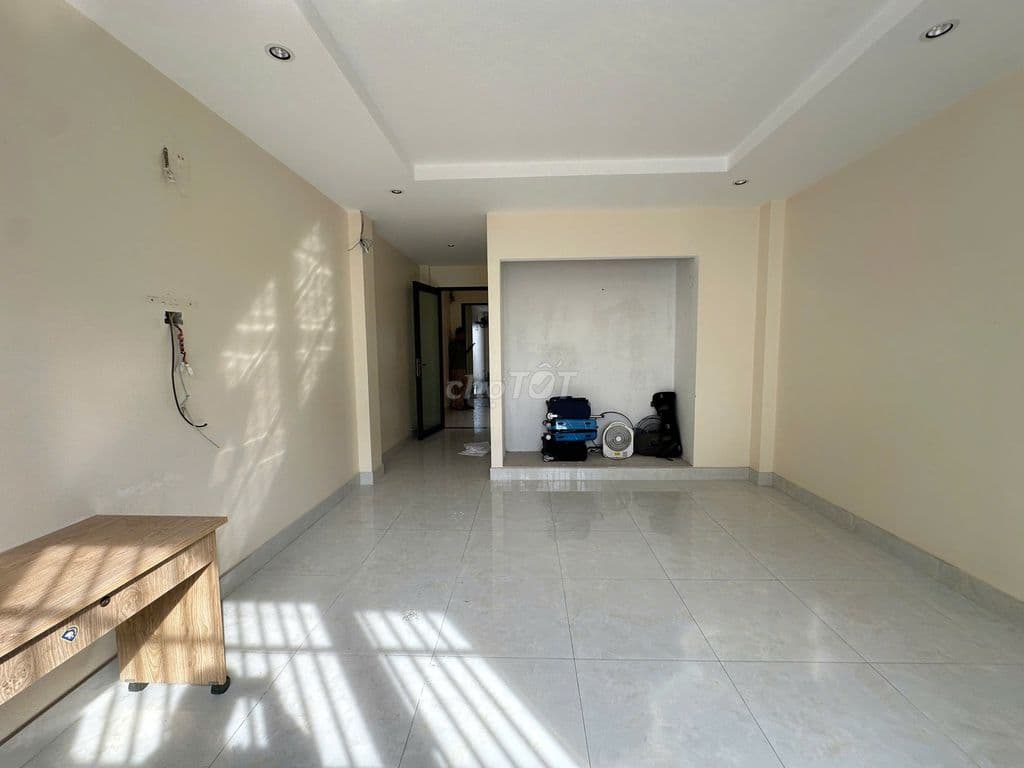 BÁN NHÀ ĐƯỜNG BẠCH ĐẰNG KHU SÂN BAY TÂN SƠN NHẤT DT: 5X19M TRỆT 2 LẦU - Ảnh 2
