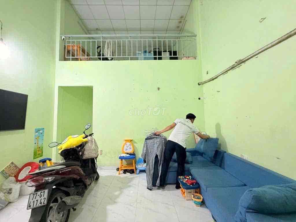 72M - 3,350 tỷ - Đông Hưng Thuận 31 - kề cầu Tham Lương - Ảnh 2