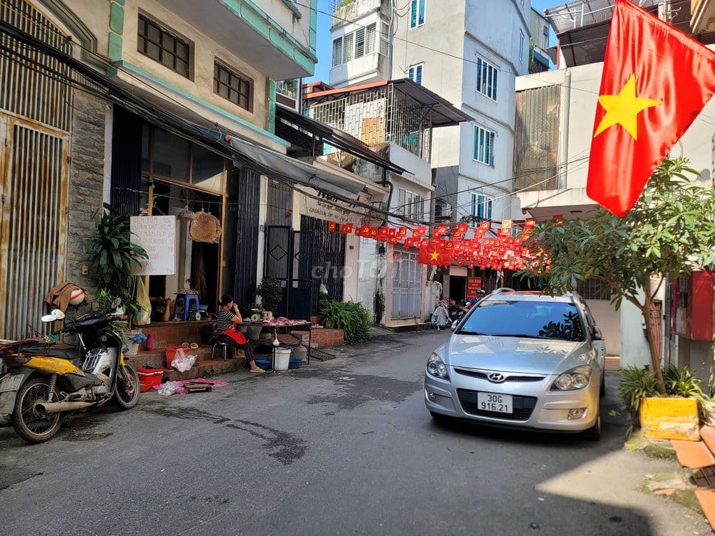 Bán Nhà Yên Lạc 42m2, 4 Tầng. Ngõ Thông, Oto Qua, Kinh Doanh 9.5 Tỷ - Ảnh 3