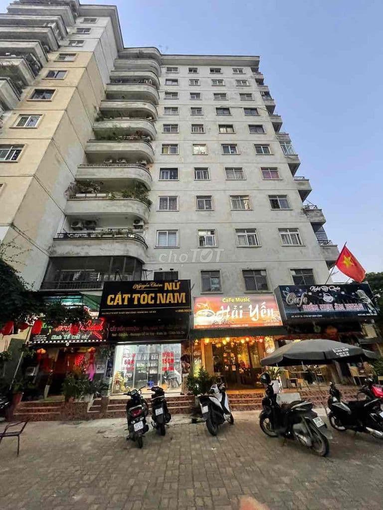 Hót Phố Cự lộc, nhà đẹp ở luôn, cách 30m oto tránh, tiện ích bạt ngàn,