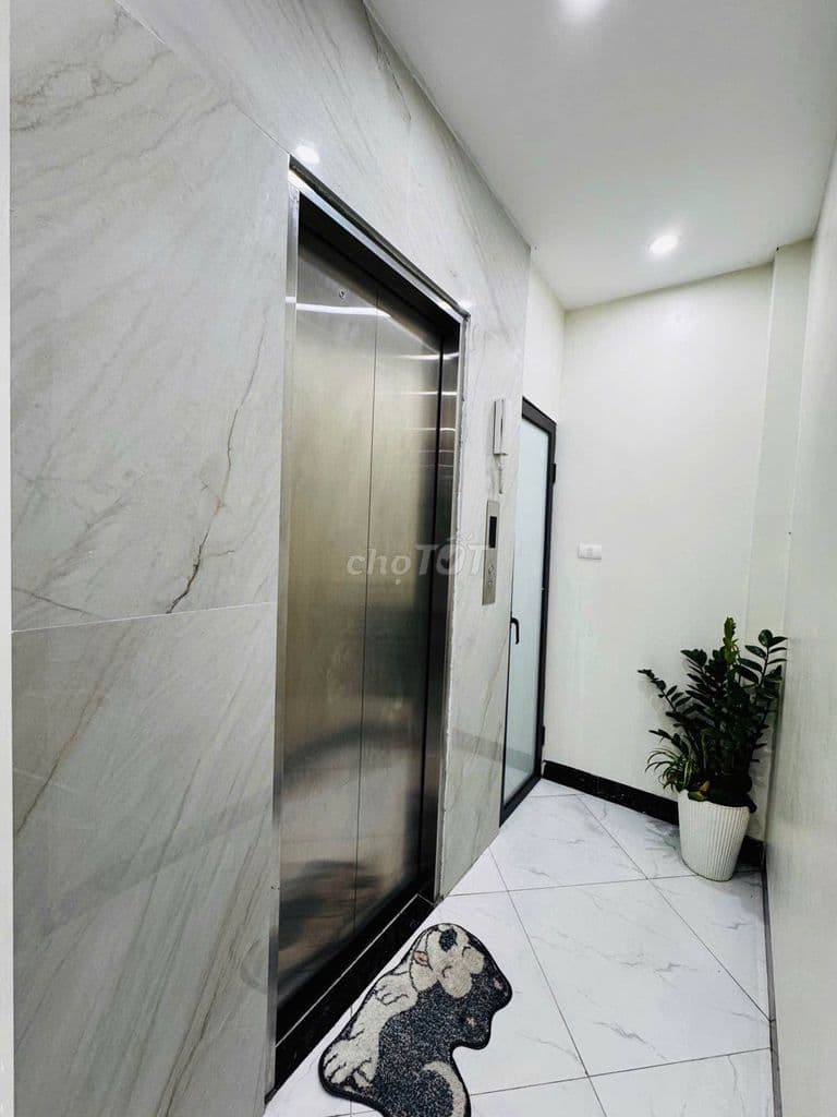 Nhà Trung Tâm Phố Ngọc lâm , Gara ô tô , Thang máy , Full Nội Thất - Ảnh 3