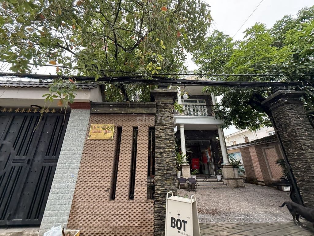 Biệt Thự Q2, ngang khủng 10x31, Nguyễn Duy Trinh, HXT,3 tầng, 25.xx tỷ