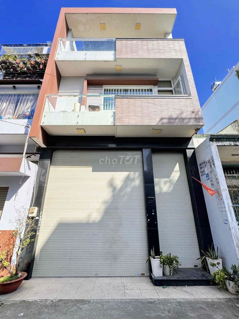 Bán căn góc xe hơi đỗ cửa Tôn Thất Thuyết ngang 6m