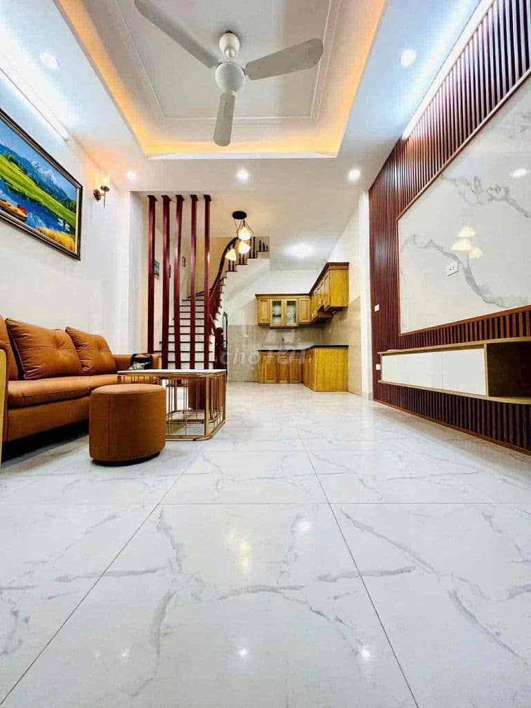 3,65 tỷ nhà đẹp gần bên xe Yên Nghĩa tàu điện trên cao - Ảnh 2