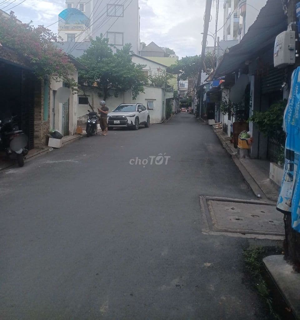 Bán Nhà 132M2 4 Tầng Tỉnh Lộ 10 Sát Q6