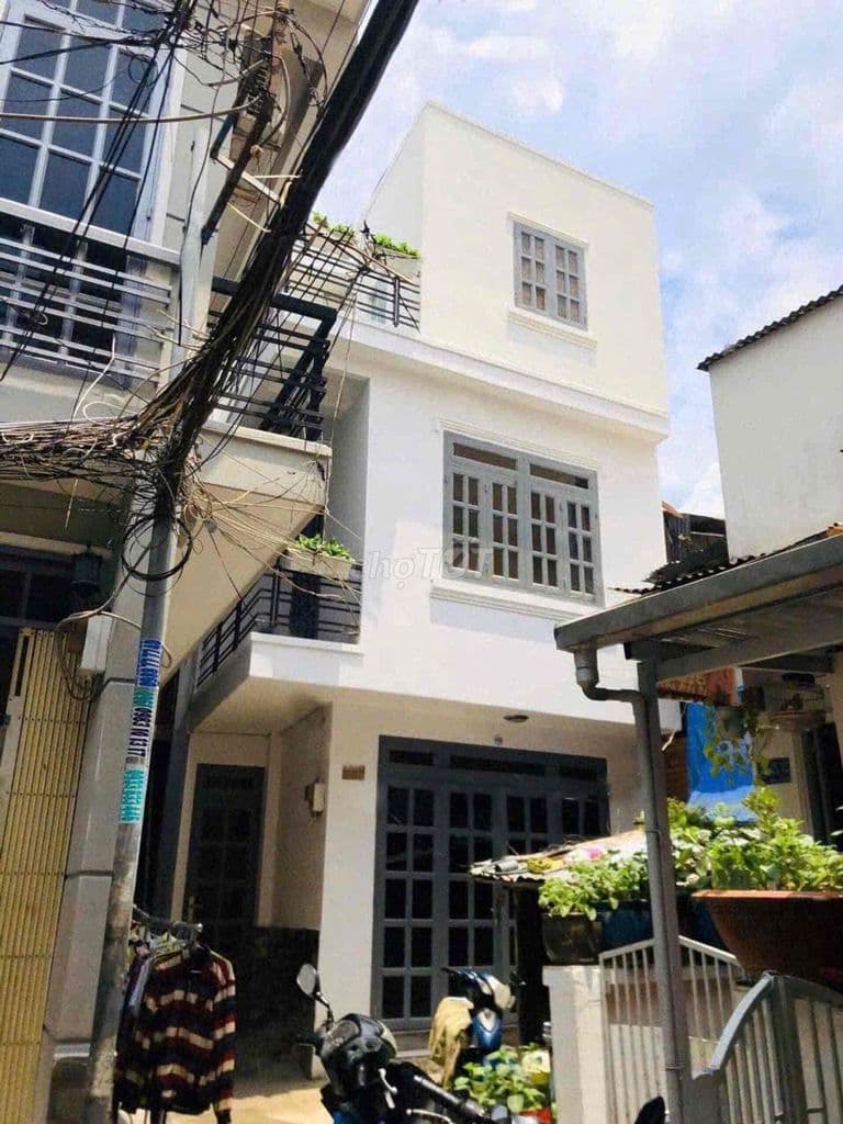 Vạn Kiếp, P3 Bình Thạnh-3 tầng-30m2 -4pn 4wc- 4.35 tỷ