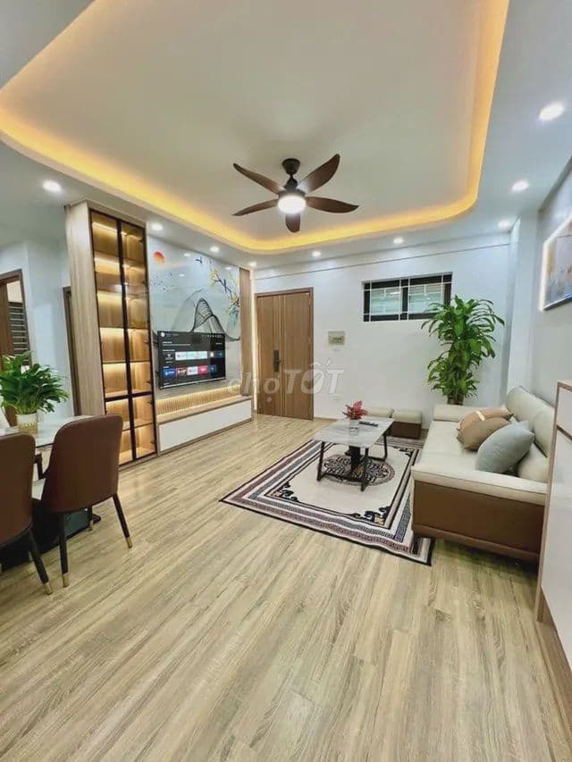 CHỈ NHỈNH 6 TỶ -CC 80M2 3 NGỦ LINH ĐÀM, ĐẲNG CẤP, SỔ ĐỎ