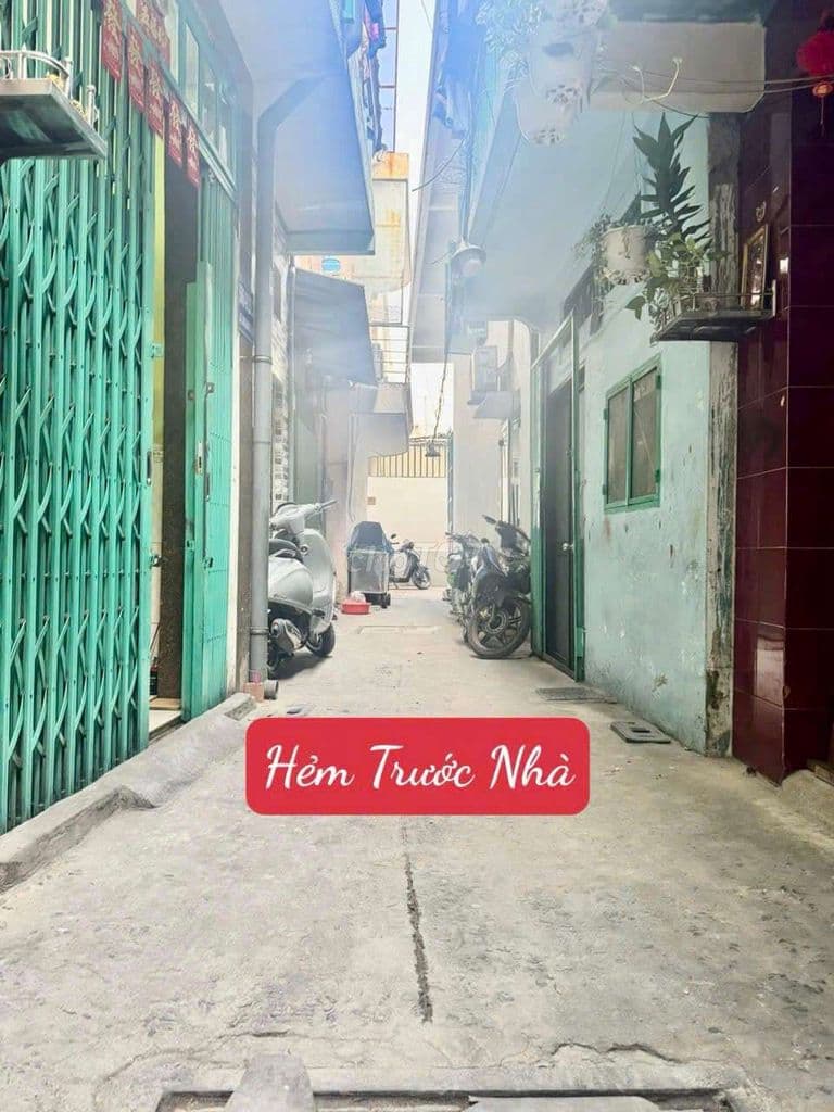 Quận 11 - nhà mới spa lại siêu đẹp luôn cả nhà oi