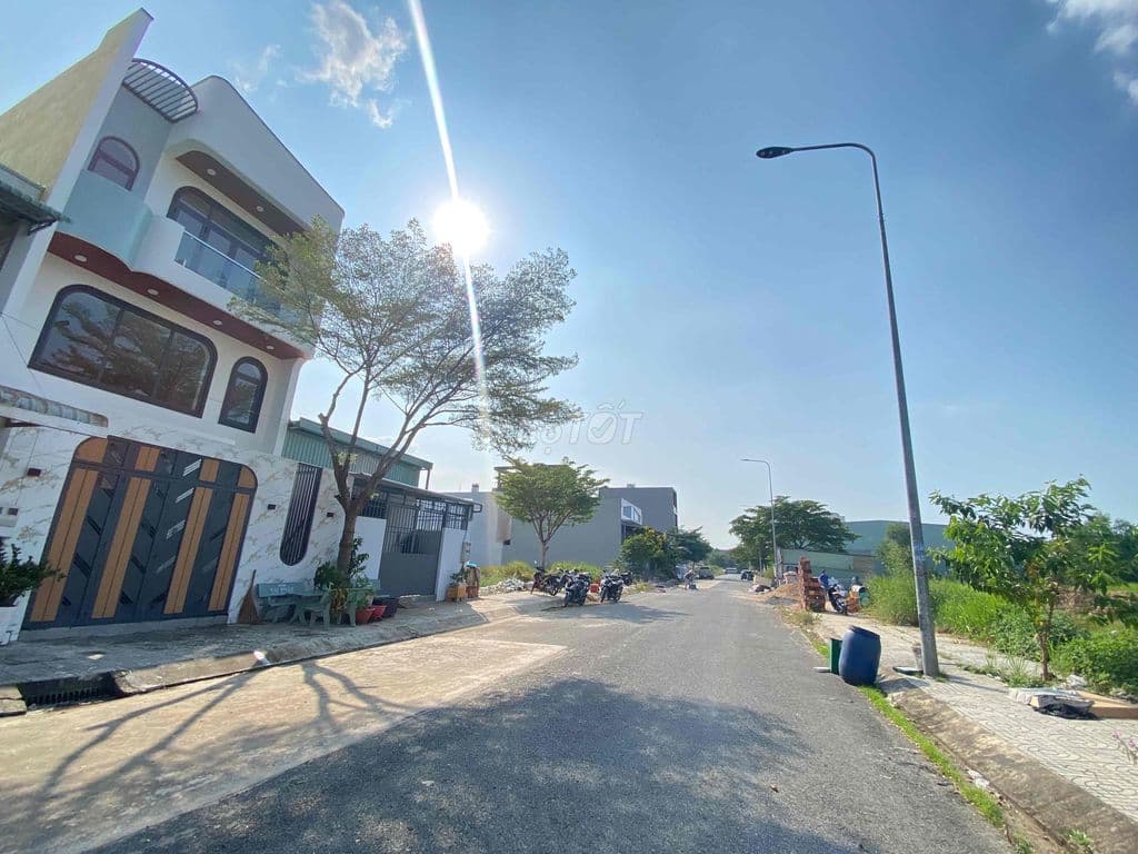 BÁN ĐẤT 6M x 19M (114m2) đường Trần Văn Giàu_Thích hợp ở và đầu tư