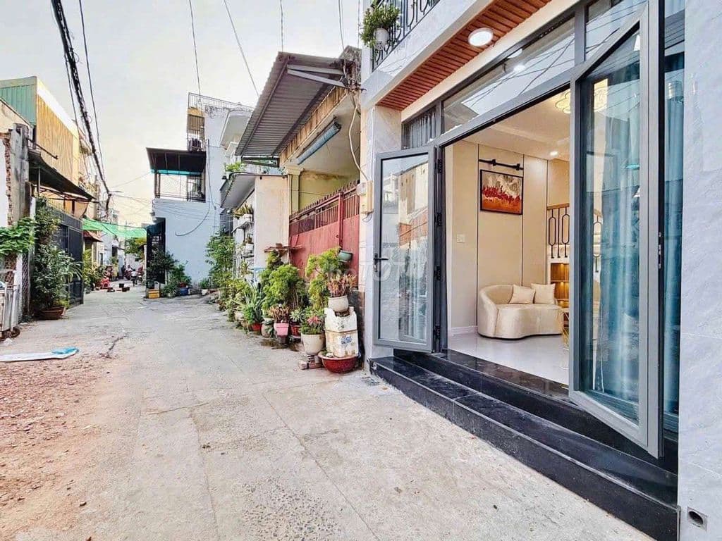 Nhà 31m2, hẻm 5m, 2 tầng, Lê Đức Thọ, chỉ 3,65 tỷ