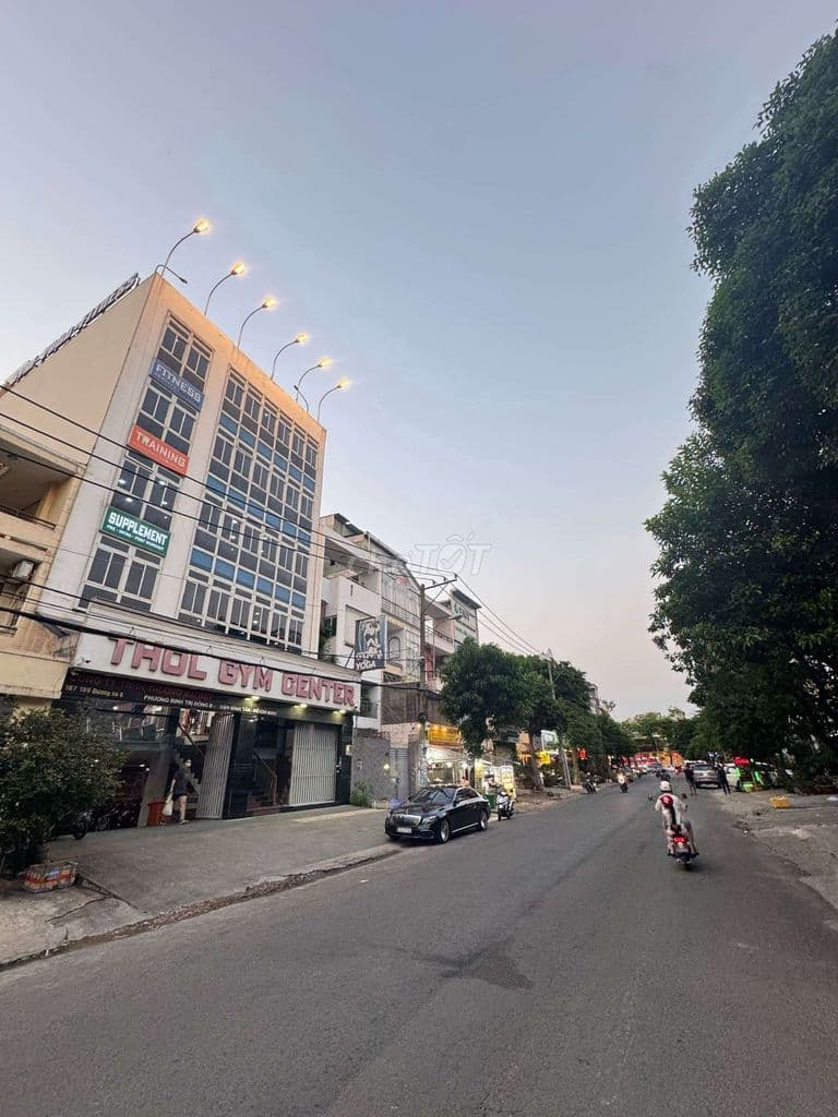 21 tỷ 200 thương lượng ,nhà 4 tầng mặt tiền, diện tích : 6 × 22