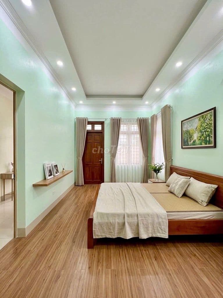 BÁN NHÀ 2 TẦNG - OTO ĐỖ CỬA - 68M2 - SÁT GIGAMALL - Ảnh 2