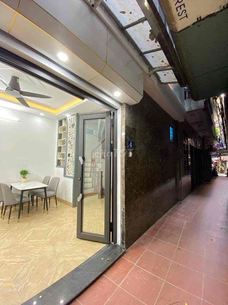 SỐC ! Phố Quan Nhân, nhà mới ở luôn, full nội thất, oto đỗ cửa, KD ngà