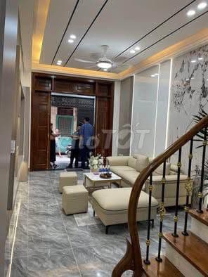 bán nhà 6 tầng phố Lạc Trung ô tô đỗ cửa - Ảnh 3