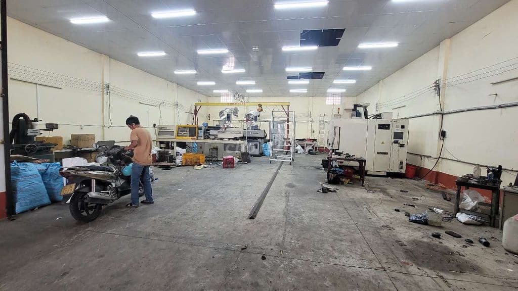 BÁN XƯƠNG Full THỔ CƯ 10X48 _ HẺM THÔNG 8M.