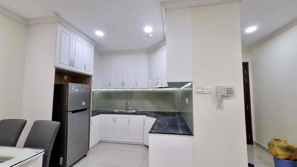 CHO THUÊ 2PN FULL GIÁ 18 triệu FULL NỘI THẤT THE SUN AVENUE - Ảnh 2