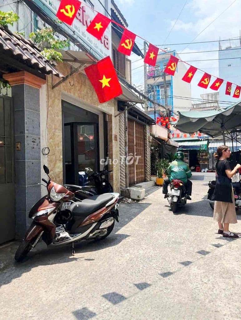 BÁN NHÀ NGAY HẺM XE Ô TÔ NGAY CHỢ LONG VÂN TỰ - Ảnh 2