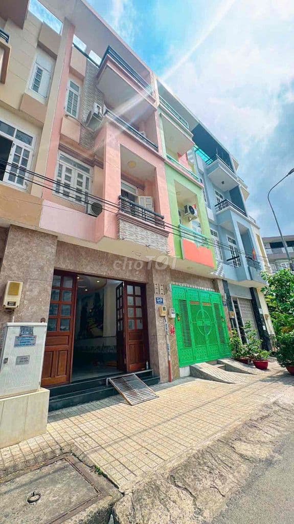 Bán nhà 4 tầng Mặt Tiền Nội Bộ đường Bông Sao P5Q8