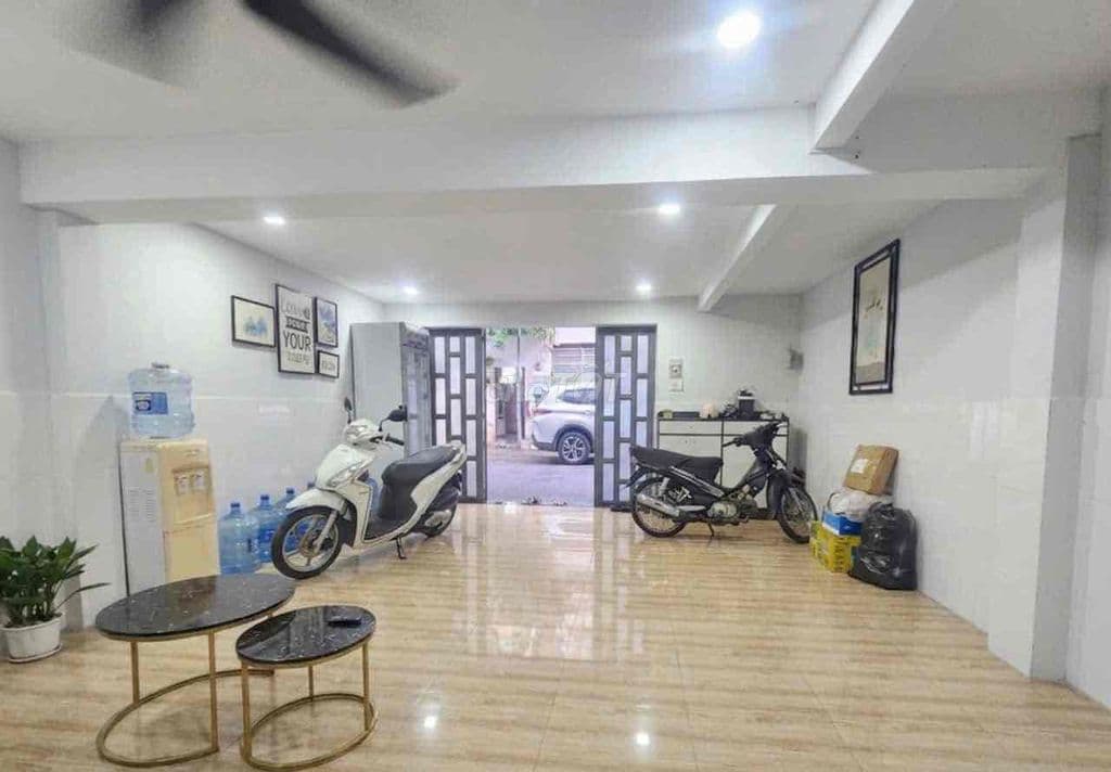 Bán nhà riêng gần KDC Vạn Phúc City - 64m2– ngang 5m - Hẻm xe hơi