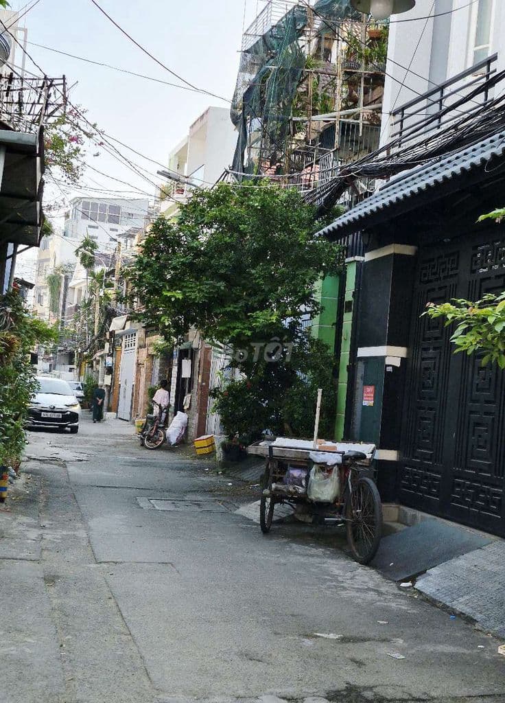 Bán gấp nhà hẻm xe hơi DT 115m, gần ĐH Ngoại Thương, P25 Bình Thạnh