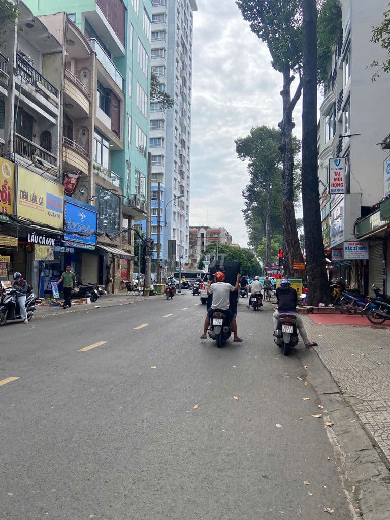 Mặt tiền Ngô Quyền - Nguyễn Chí Thanh 5 tầng - Gía 22.5 Tỷ - 5 x 10 ! - Ảnh 3