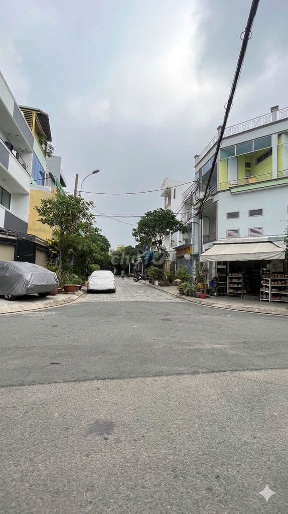 Bán nhà 2 mặt tiền khu D, Tây Thạnh, 5.5mx15.5m Đúc 3 tấm giá 11.8 tỷ - Ảnh 2