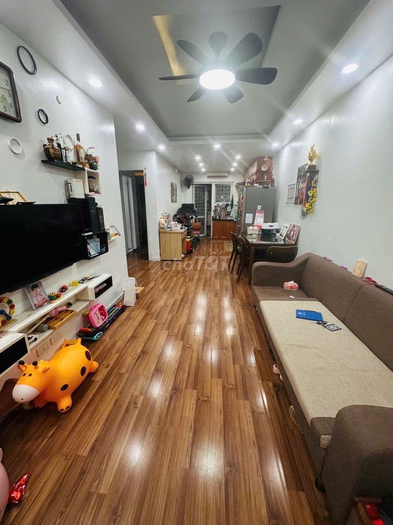 CHỦ NHÀ CHUYỂN SANG CĂN 3 NGỦ CẦN BÁN CĂN HỘ HH2B LINH ĐÀM