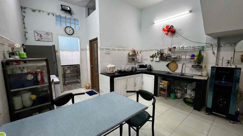 NHÀ BÁN CHÍNH CHỦ 72m2 giá 6,5tỷ đường Tân hương Quận Tân phú