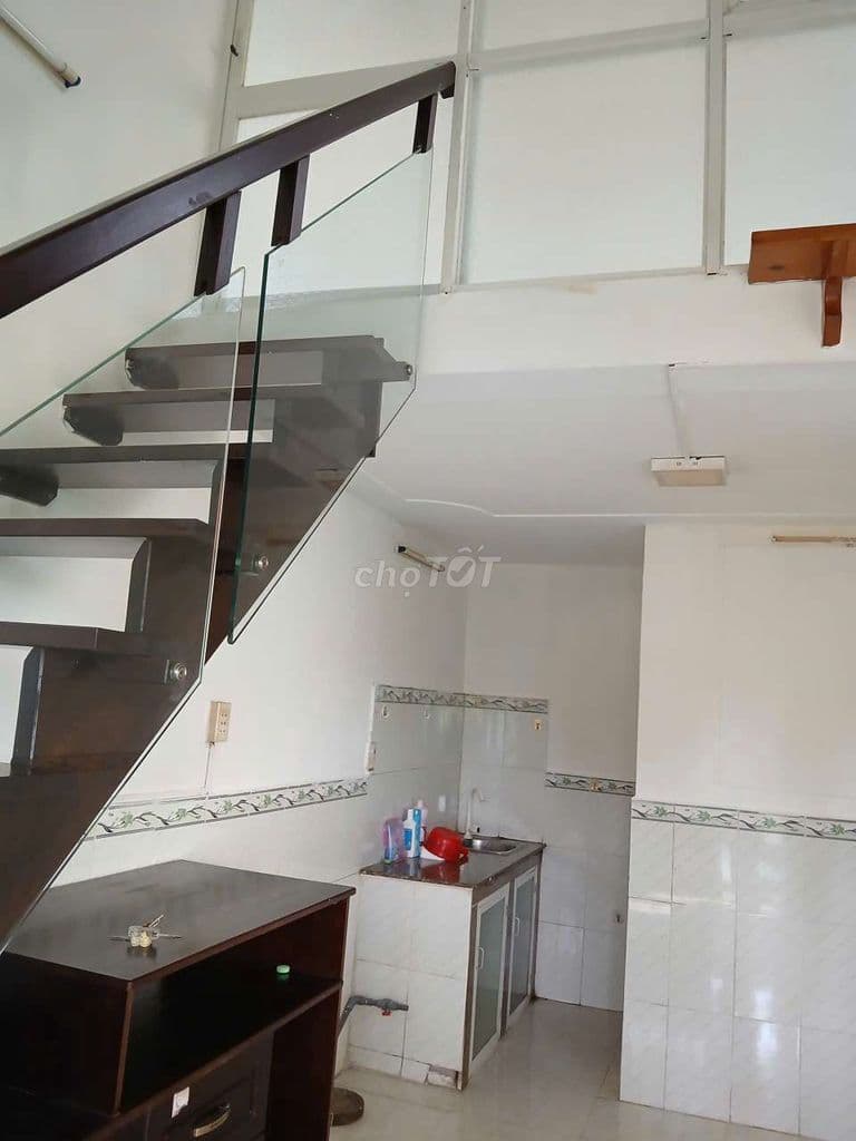 Nhà vi bằng hẻm HT17