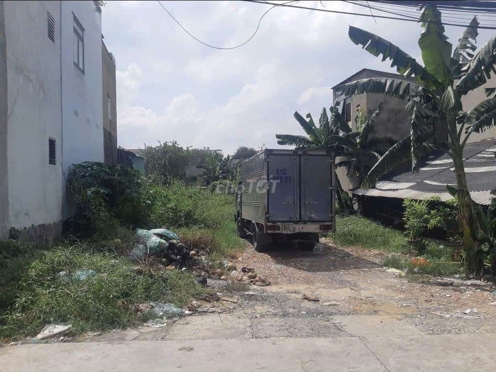 Bán đât 548m2 Đường Võ Văn Vân gần ngã năm Nguyễn Thị Tú