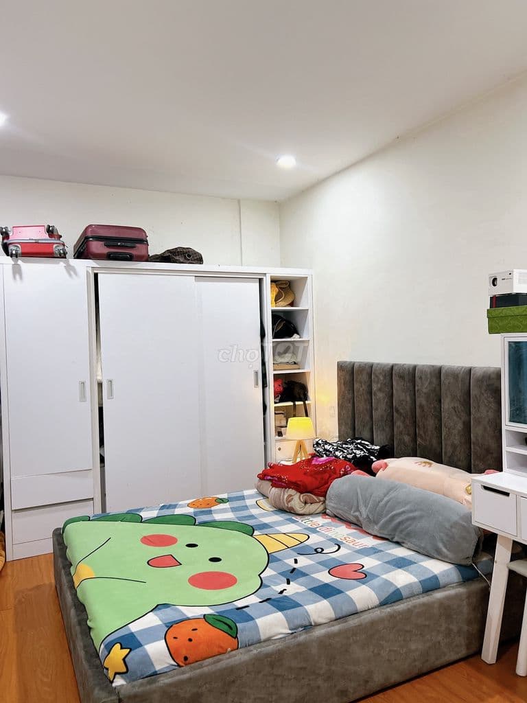 Tặng full nội thất như hình - Đã có sổ - Thương lượng trực tiếp