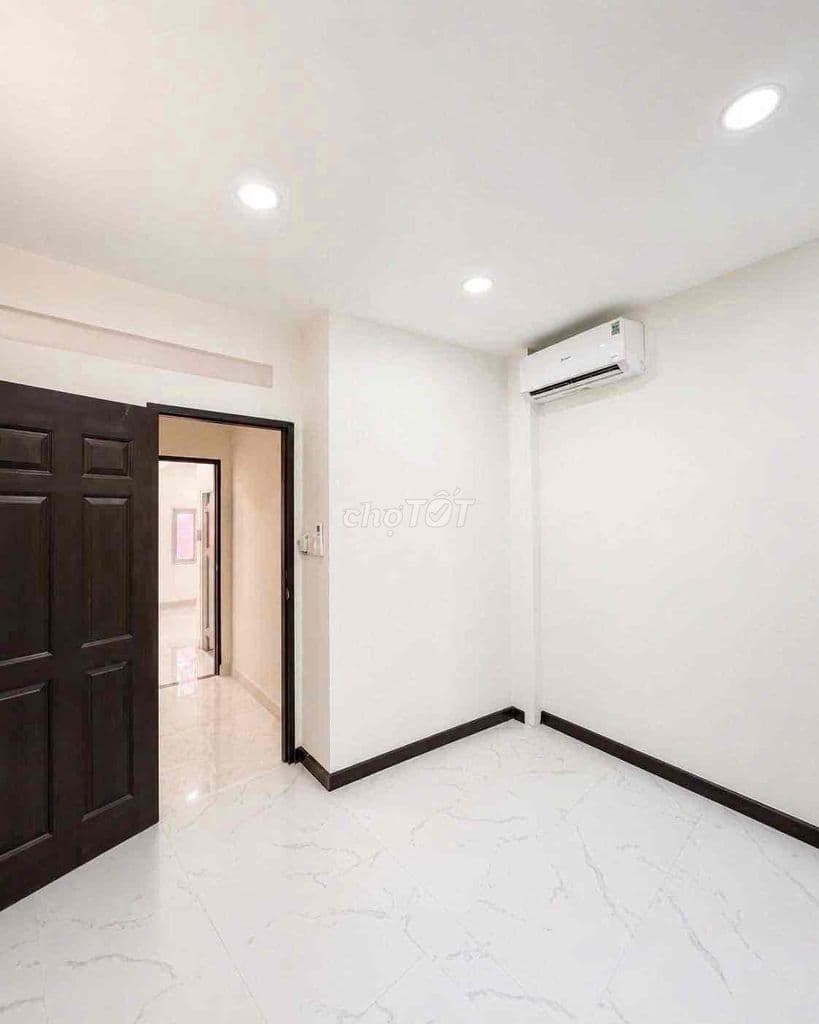 NHÀ HIẾM NGUYỄN LÂM - 3 PHÒNG NGỦ - GẦN PHAN XÍCH LONG PHÚ NHUẬN. - Ảnh 3