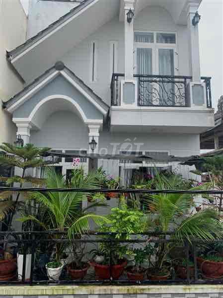 Bùi Dương Lịch, Bình Tân, 4 tầng, giá 4.x tỷ