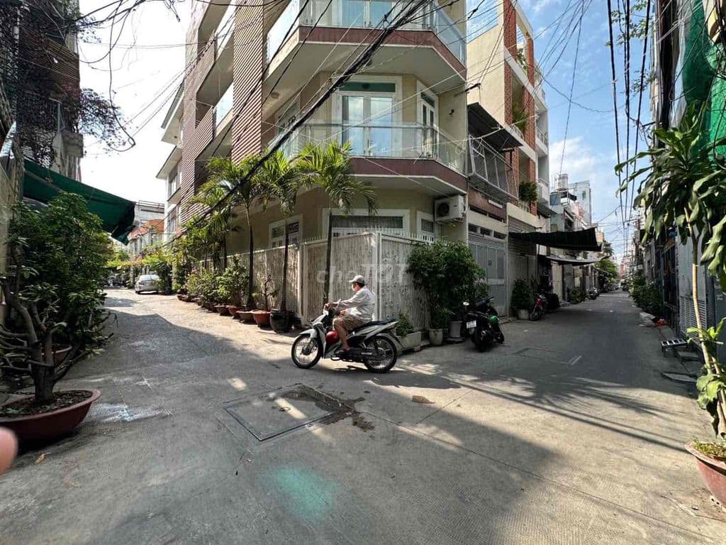 SIÊU PHẨM 5 TẦNG CMT8 – NGAY CV THỎ TRẮNG – HẺM XE TẢI THÔNG - 12 TỶ