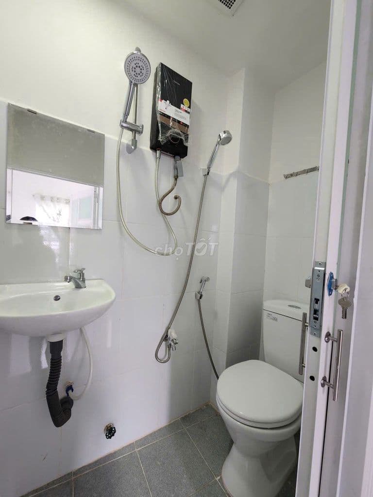 Gò Vấp - 1 Tỷ 75 - Sổ hồng riêng- 3 tầng- 2 PN- 3 wc, hẻm 2.5m - Ảnh 3