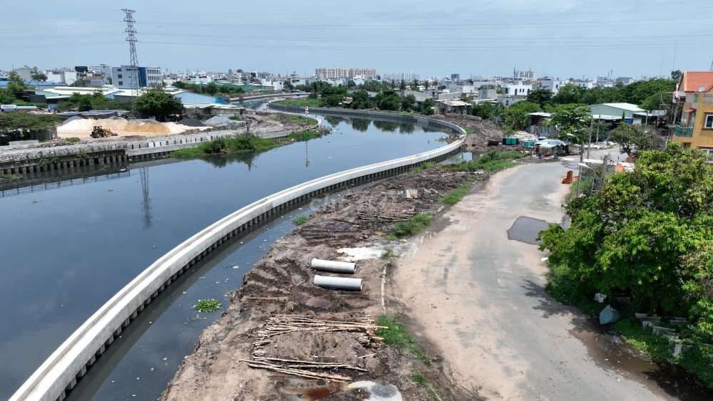 Mấy Lô Đất SHR dự án kè Tham Lương Hẻm rộng 13m Nguyễn Văn Quá - Ảnh 2