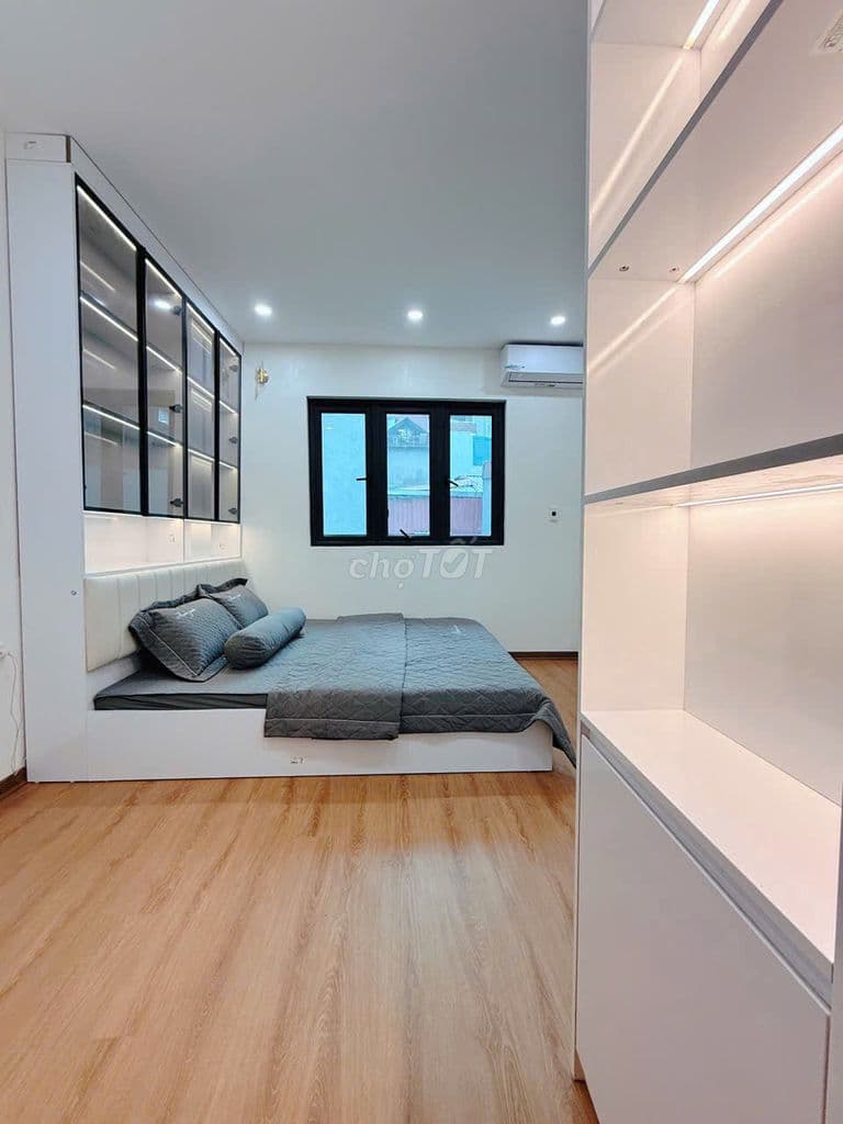 Trung Tâm Văn Miếu Quốc Tử Giám, 20m ra phố ,full nội thất ở ngay - Ảnh 2