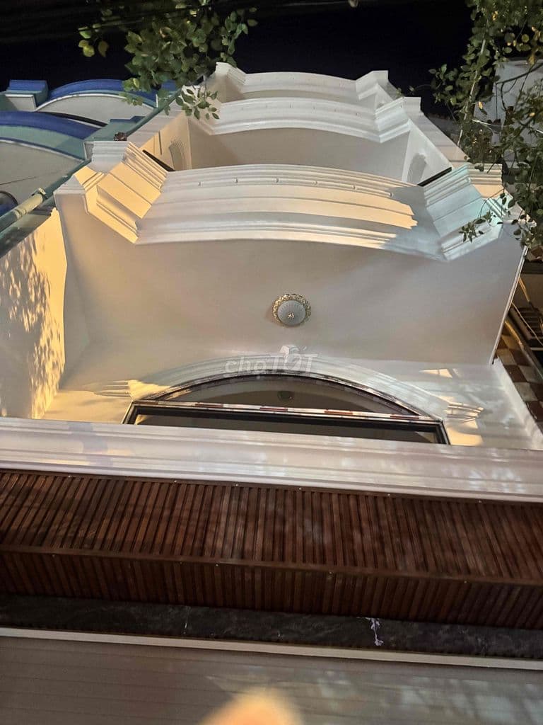 Bán nhà chính chủ mặt tiền Âu Dương Lân Quận 8, 27m2, 4 tầng, 4PN.