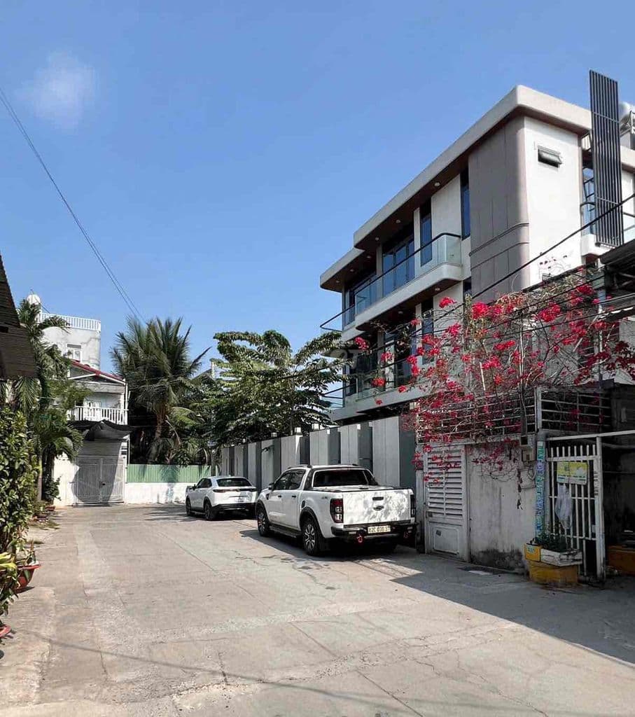 🔥 HIẾM - VILLA LÔ GÓC 2 MT – VEN SÔNG THỦ ĐỨC – NGANG 9.5M🔥