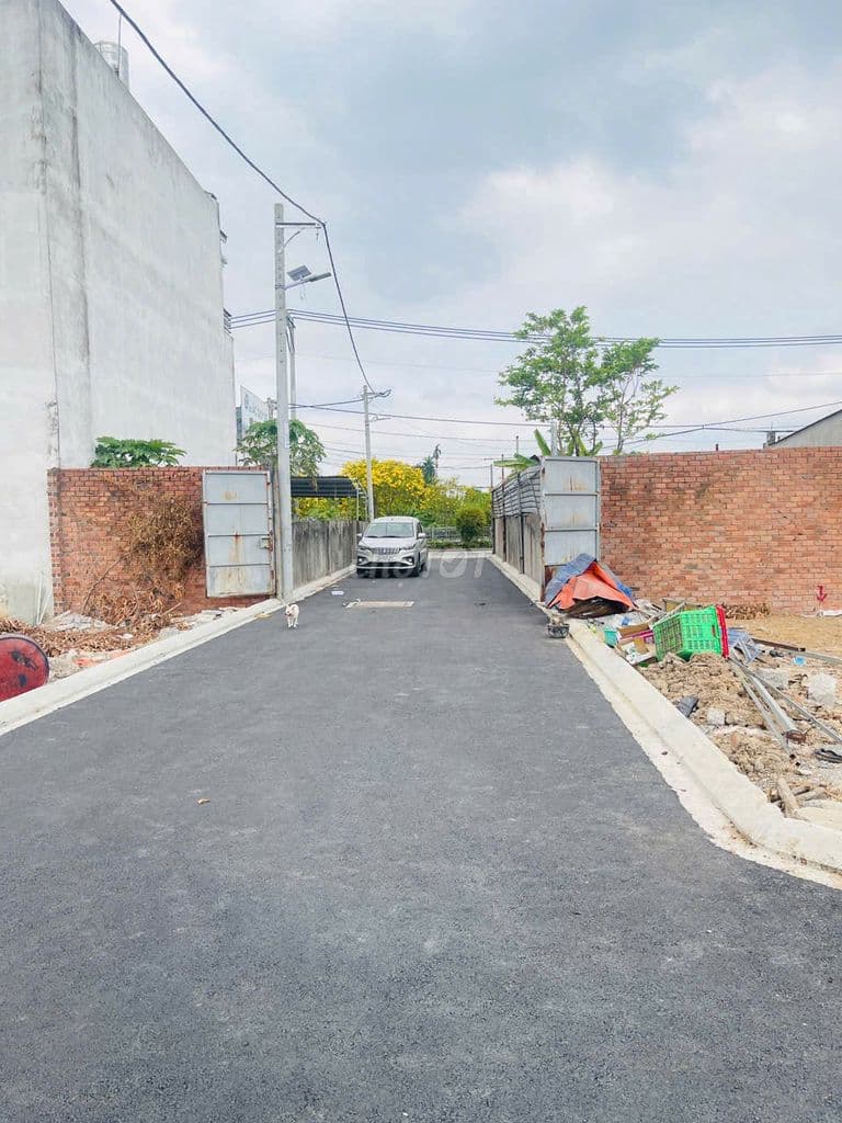 Lô góc 2 mặt tiền đường view kênh hoa vàng cực đẹp sát sông Sài Gòn - Ảnh 2