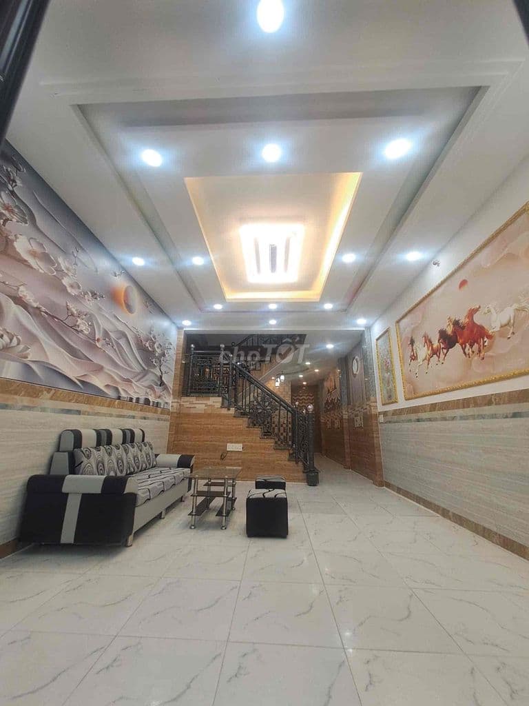 NHÀ LẦU GẦN CHỢ GÀ. ĐƯỜNG HUỲNH THỊ NA