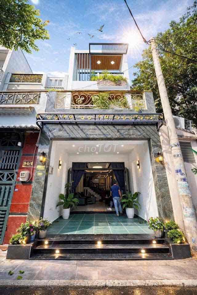 QUẬN 12. NHÀ ĐIỆN TÍCH RỘNG ĐÚC 2.5 TẤM PHÙ HỢP GIA ĐÌNH ĐÔNG NGƯỜI